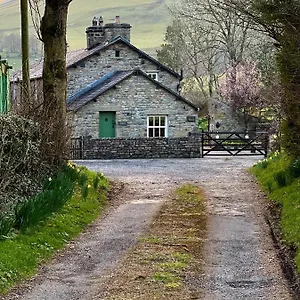  Holiday home Cross Haw